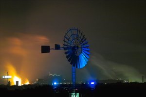 Windrad-blau.jpg Windrad-blau.jpg