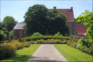 Burg Huelshoff --9.jpg