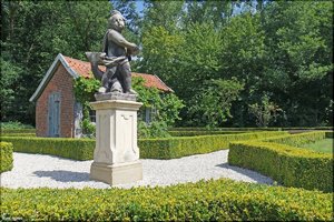 Burg Huelshoff --23.jpg