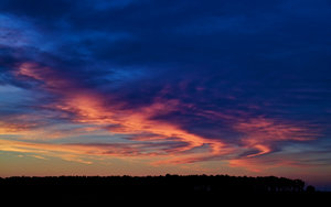 2015_09_14_SD9_M42Flekki35mm___Naundorf_Daemmerungswolken___0561_VarB_DT01_1440x900pix.jpg 2015_09_14_SD9_M42Flekki35mm___Naundorf_Daemmerungswolken___0561_VarB_DT01_1440x900pix.jpg