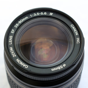Canon_EF_28_80mm_vorn_1200x1200pix.JPG