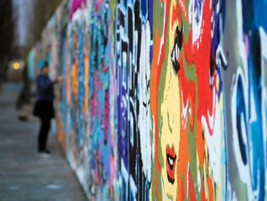 2015_11_12_SD9_M42Orestor100mm_Bln_Mauerpark_Daemmerung_Graffittiwand_0053_VarB_DT01_1190x893pix.jpg 2015_11_12_SD9_M42Orestor100mm_Bln_Mauerpark_Daemmerung_Graffittiwand_0053_VarB_DT01_1190x893pix.jpg