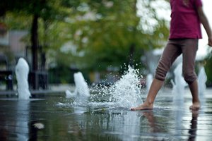 002453-2015-09-15  MEOPTA  WASSERSPIELE.jpg