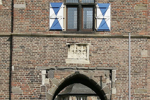 EF-24-85-5,6(Mitte).jpg EF-24-85-5,6(Mitte).jpg