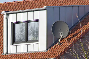 Mitakon 85mm-F5-6100pro.jpg