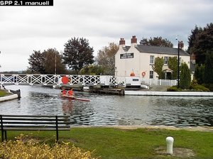 RAW_POLAROID_X530 2.1 manu.jpg