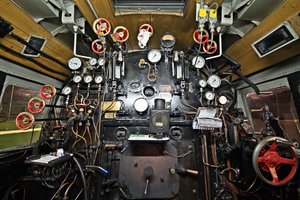 PSE14_STAPEL.jpg PSE14_STAPEL.jpg