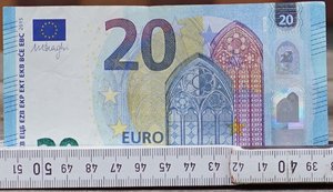 YN 100mm 5,6x.jpg YN 100mm 5,6x.jpg