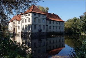 003 - Schloss Struenkede - 2017.jpg