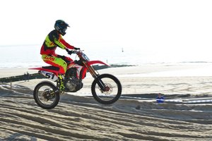 DSC_5725_ji_c.jpg DSC_5725_ji_c.jpg