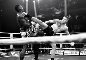 _D4S8216.jpg B&W.jpg