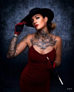 Sabine Hintergrund.jpg