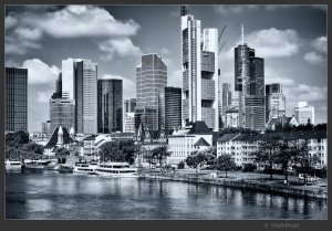 01 - Frankfurt Hochhäuser gr 1200.jpg