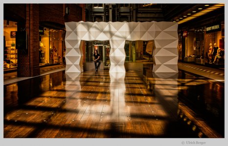 01 - Kunst & Kommerz he 1200.jpg