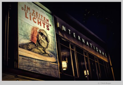 01 - In Zeiten abnehmenden Lichts he 1200.jpg