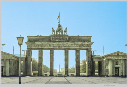 02 - 1. Mai 1986 Unter den Linden - 1000.jpg