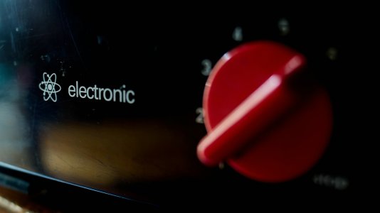 DSC05712 Tamron BBAR 2.8-3.5 35-80 Toaster Küchekl.jpg