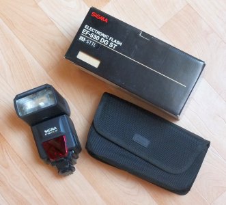 Blitz EF-530  NR  1.JPG