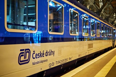 2024-10-21  LE-HBF  MIX  FARBE_DSF3458-1.jpg