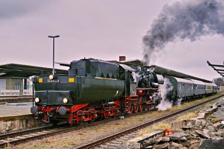 2024-12-08  ZEITZ  DP2-Q  FARBE_P2Q0679_Radiant.jpg