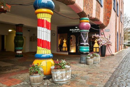 2022-01-02_FUJI_10-20mm_X-T2_HUNDERTWASSER-HAUS_DSF0056.jpg