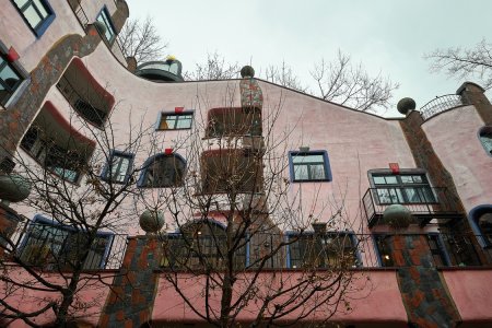 2022-01-02_FUJI_10-20mm_X-T2_HUNDERTWASSER-HAUS_DSF0049.jpg