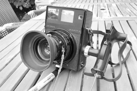 Mamiya-27.jpg Mamiya-27.jpg