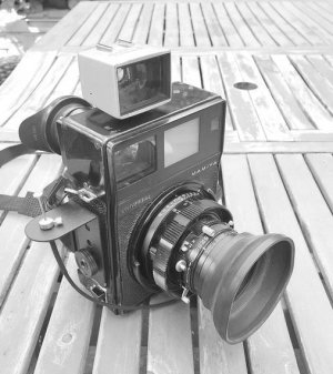 Mamiya-46b.jpg Mamiya-46b.jpg