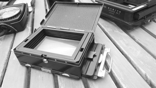 Mamiya-74.jpg Mamiya-74.jpg