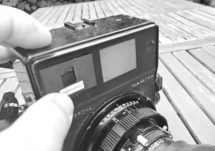 Mamiya-42.jpg Mamiya-42.jpg