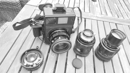 Mamiya-68.jpg Mamiya-68.jpg