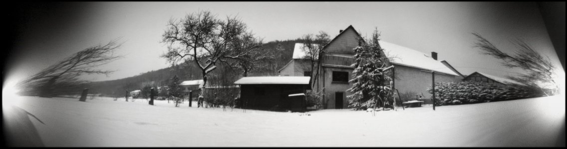 Haus in Mornshausen Weihnachten 2000 - 02-pano.jpg