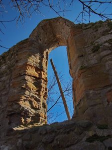 Arzlohe - Kapellenruine Zum heiligen Baum 04.jpg