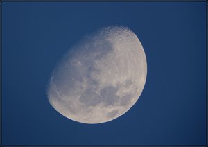 Mond04.jpg Mond04.jpg