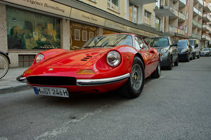 Dino vorn sehrklein.jpg