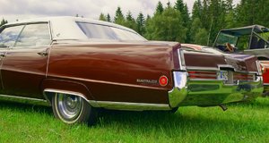 comp_Buick Electra 225 Custom Limited 1969 2.jpg