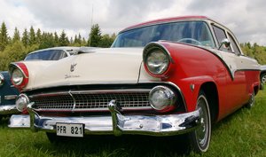 comp_Ford Fairlane 1.jpg