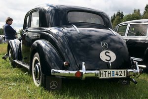 comp_Mercedes-Benz 170 S.jpg