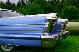 comp_Oldsmobile eighty-eight 1958 2.jpg