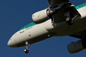 Düsseldorf Flughafen-2.jpg