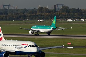 Düsseldorf Flughafen-22.jpg