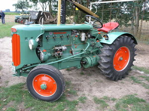 Oldtimer Trecker 40.JPG