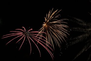 Feuerwerk-1.JPG Feuerwerk-1.JPG