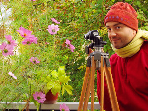 2011_10_21_Balkon_Cosmea_A95_Selbstportraet_1200pix.jpg 2011_10_21_Balkon_Cosmea_A95_Selbstportraet_1200pix.jpg
