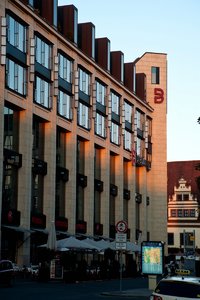 12-comp__D706563_1.jpg 12-comp__D706563_1.jpg