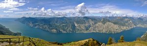 Gardasee vom MonteBaldo.jpg