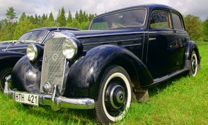 comp_Mercedes-Benz 170 S1.jpg