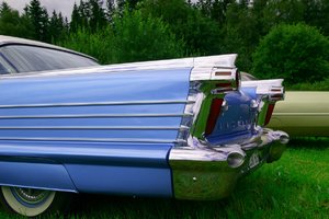 comp_Oldsmobile eighty-eight 1958 2.jpg