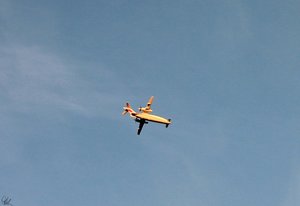 Flugzeug.jpg Flugzeug.jpg