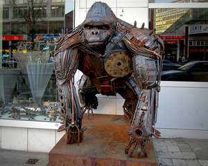 StahlGorilla900.jpg